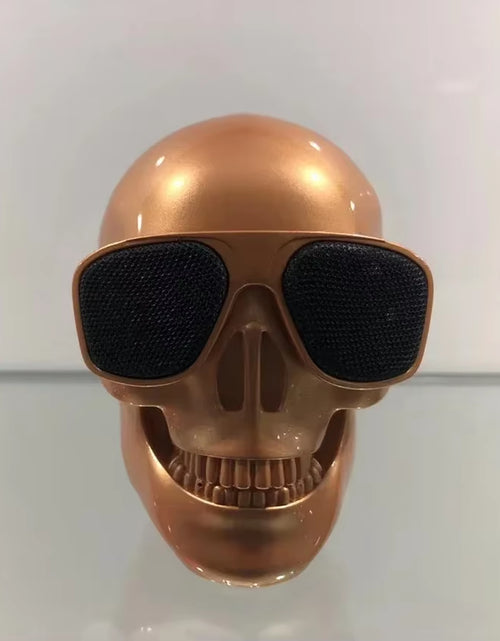 Load image into Gallery viewer, Skull Head Speaker Portable Mini Bluetooth-Compatible Wireless HD Stereo Speakers Skull Head Subwoofer Creative Home Ornament
