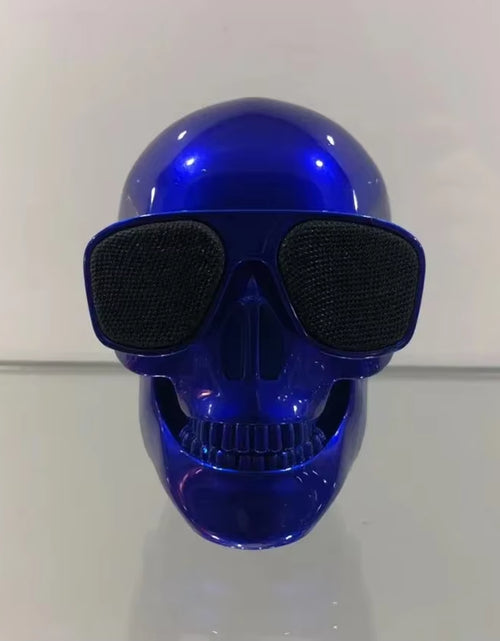 Load image into Gallery viewer, Skull Head Speaker Portable Mini Bluetooth-Compatible Wireless HD Stereo Speakers Skull Head Subwoofer Creative Home Ornament
